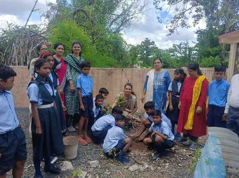 कर्मचारी